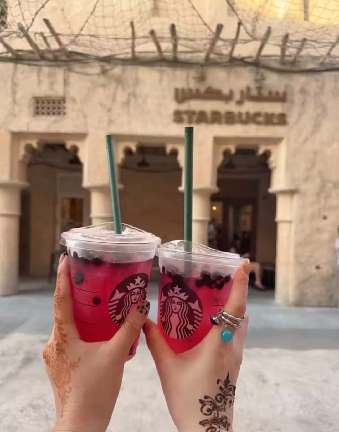 Starbucks Marsa Al Seef — фотография 2 из публикации