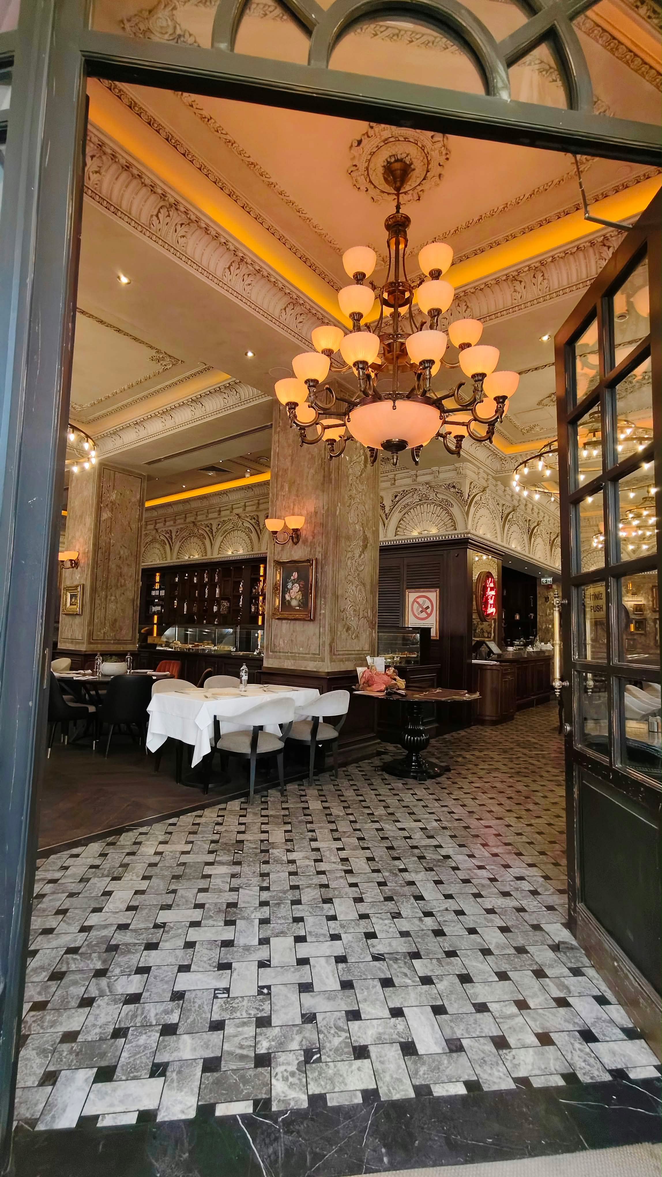 Orientbank Hotel Istanbul, Autograph Collection — фотография 2 из публикации
