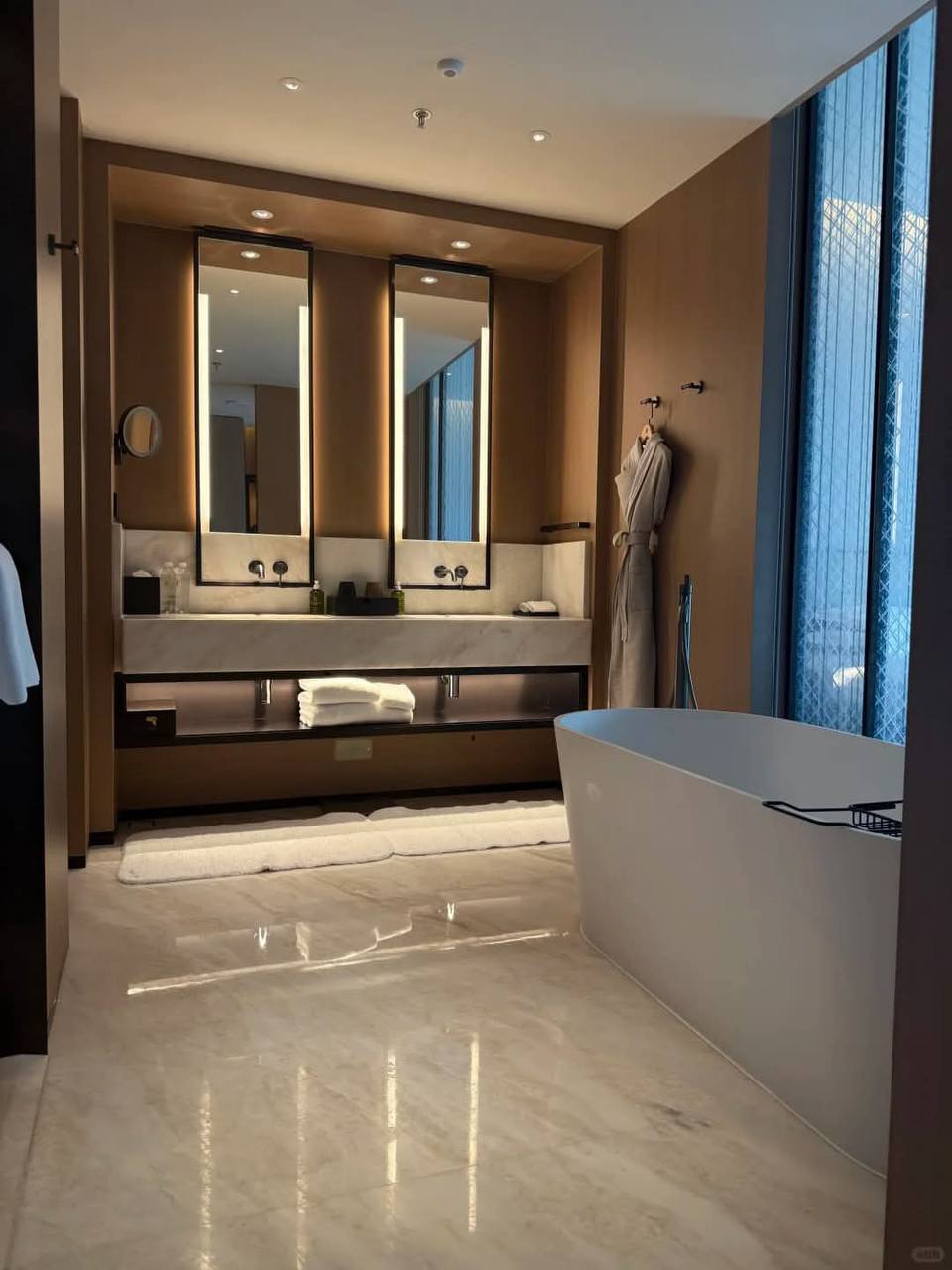 Surya Hotel Shanghai New Hongqiao Center — фотография 3 из публикации